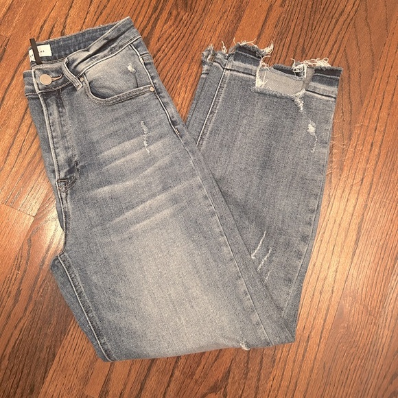 Risen high rise distressed jeans - Picture 2 of 8